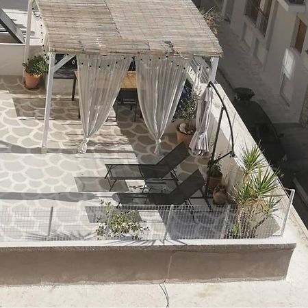 Apartment With Terrace In Piraiki Πειραιάς Εξωτερικό φωτογραφία