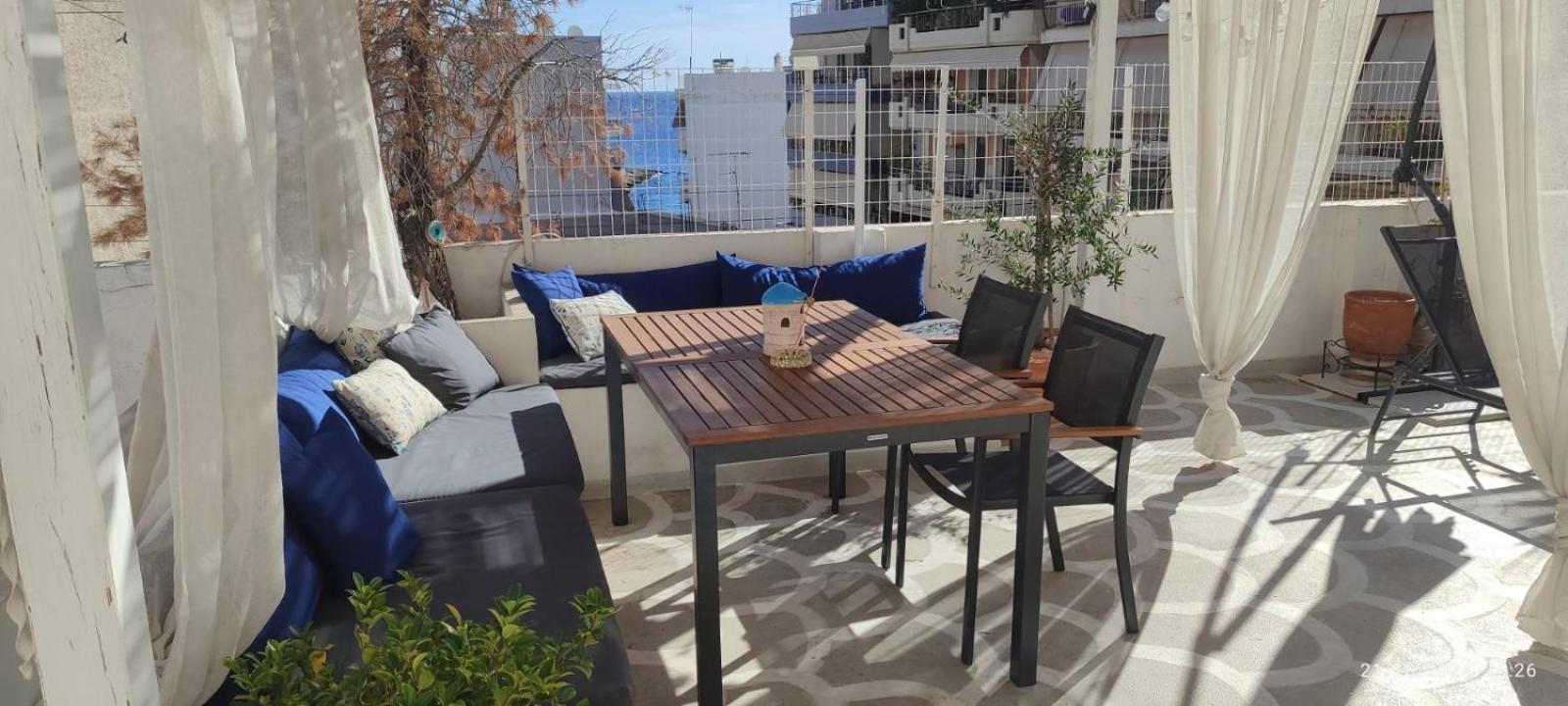 Apartment With Terrace In Piraiki Πειραιάς Εξωτερικό φωτογραφία